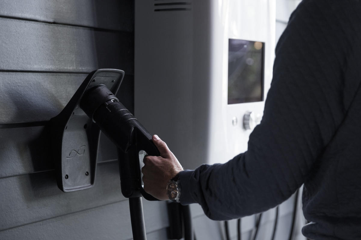 Elektriker-Installation-Ladestation-Wallbox-Aachen